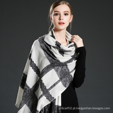 Mulheres Lace Stitching Wool Scarf Shawl